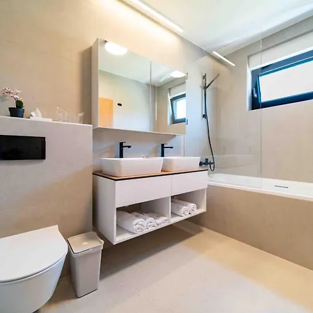 Villa Luxury San Mar *