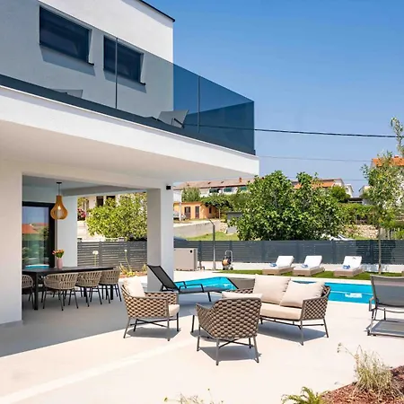 Luxury San Mar Villa