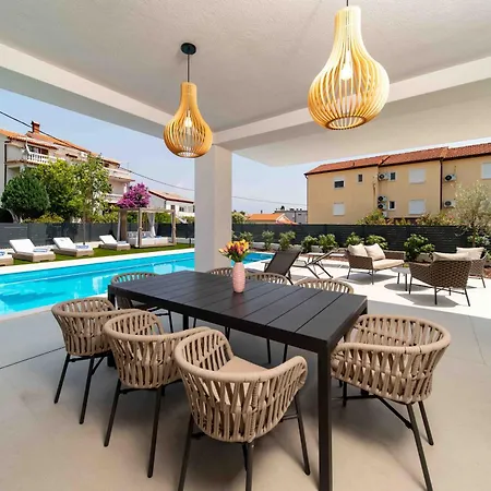 Luxury San Mar Villa *