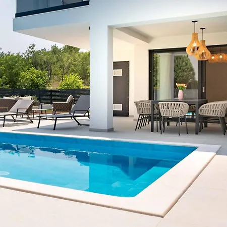 Villa Luxury San Mar *