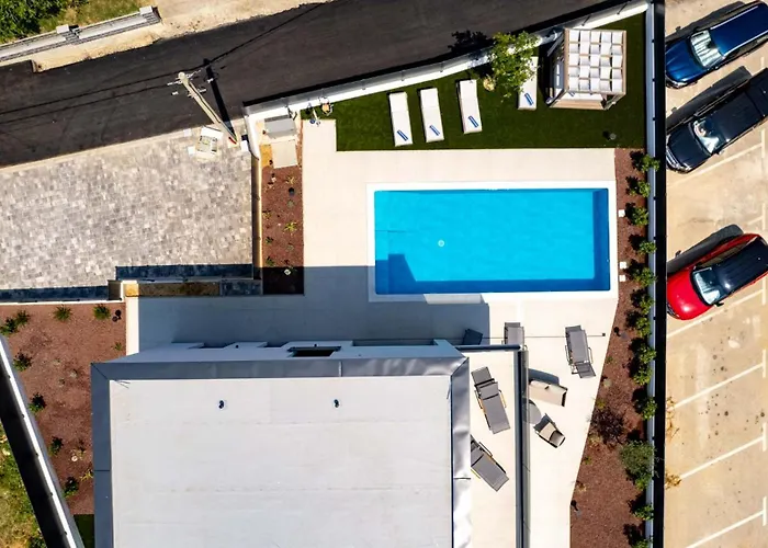 Luxury San Mar 로파르