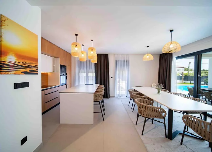 Luxury San Mar 로파르