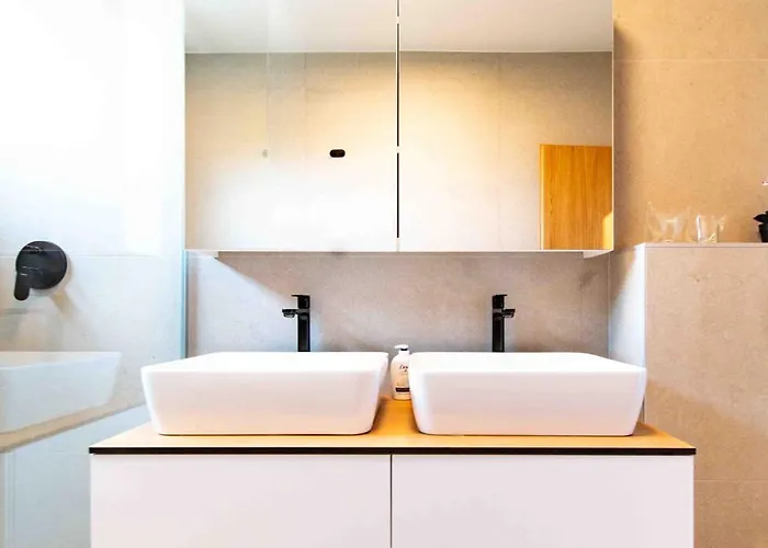 빌라 Luxury San Mar 로파르