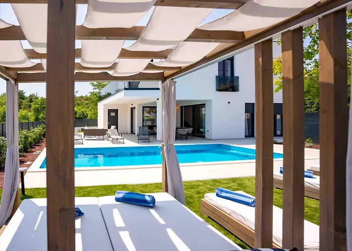 Luxury San Mar 빌라 로파르