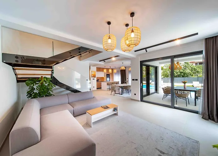 Luxury San Mar *
