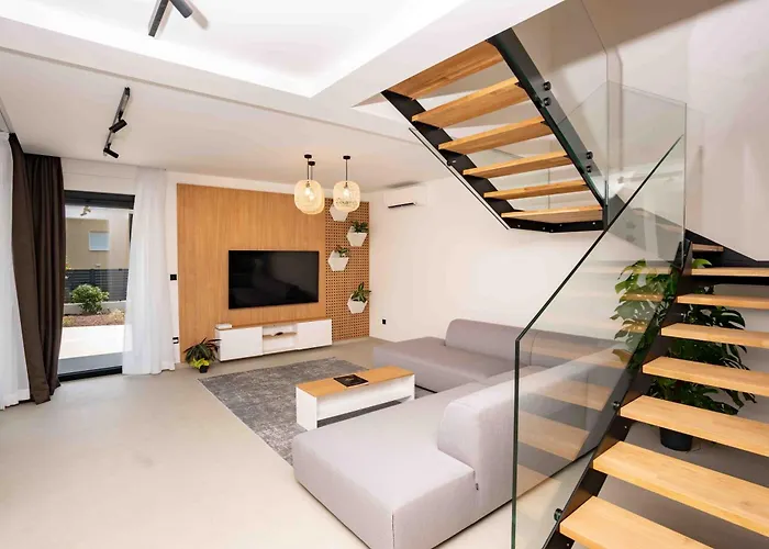 Luxury San Mar *