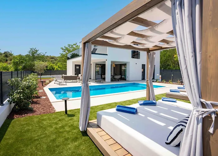Luxury San Mar